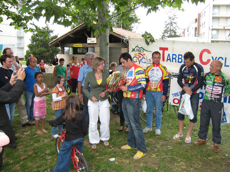 photo070602_48
