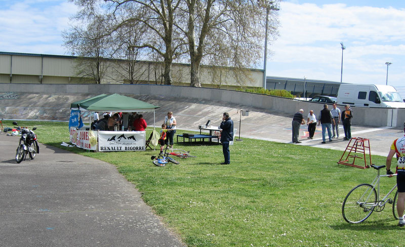 photo060408_08